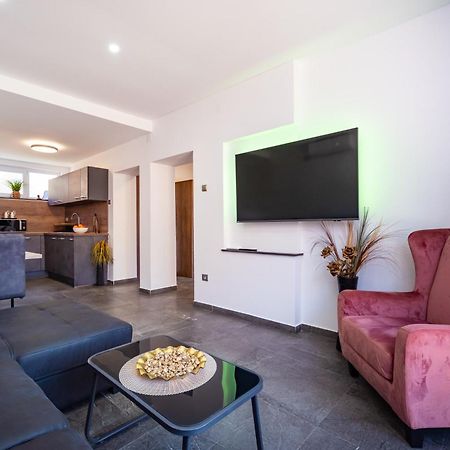 Apartmán Kolovare Garden Oasis - First Row By Sea Zadar Exteriér fotografie